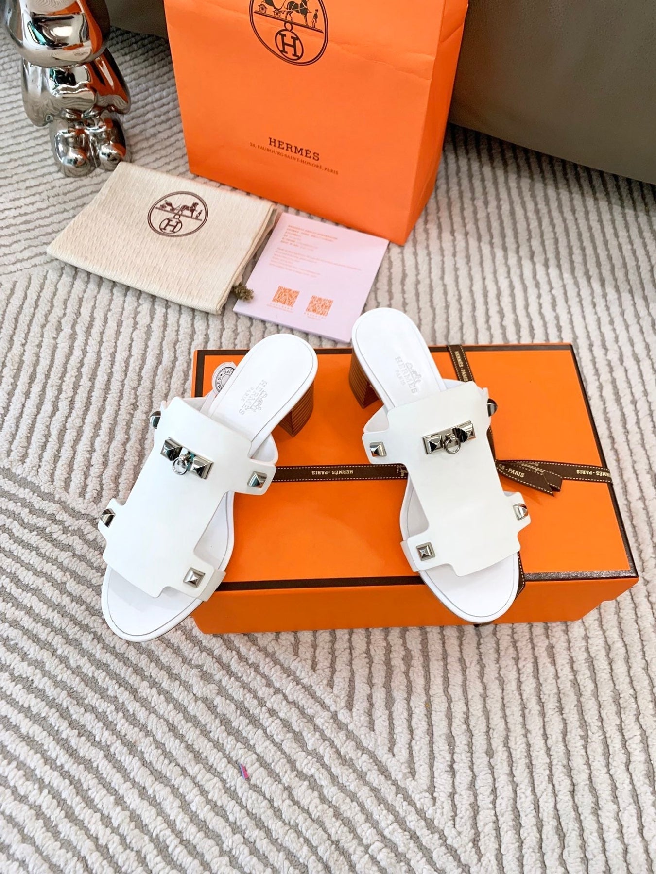 INVINCIBLE 50 SANDAL IN WHITE CALFSKIN