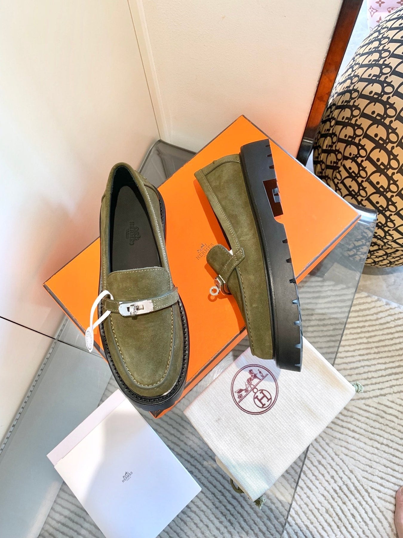 ICONE LOAFER IN ARMY GREEN SUEDE