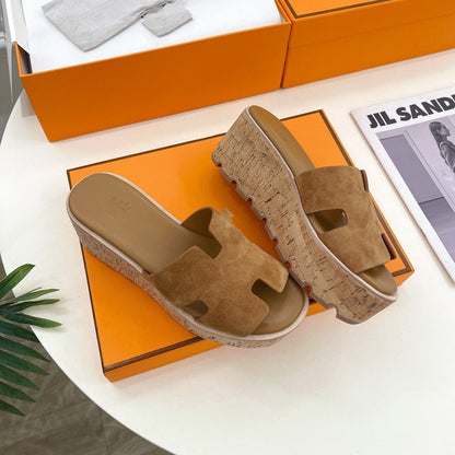 Eze 30 Sandal Brown Suede