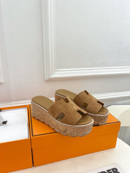 Eze 30 Sandal Brown Suede