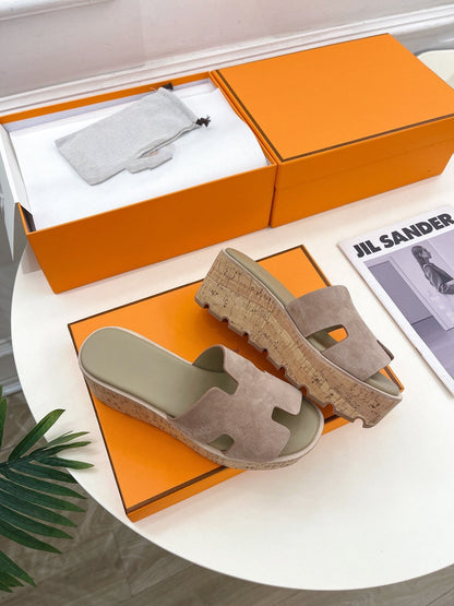 Eze 30 Sandal Light Brown Suede