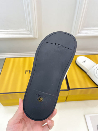 FENDI LOGO SLIDES IN WHITE CALFSKIN