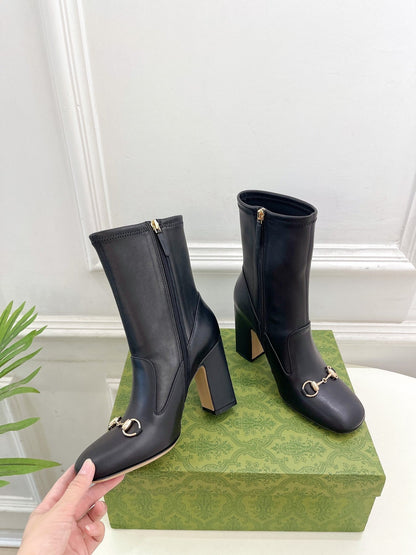 HORSEBIT ANKLE BOOTS 9.5CM IN BLACK SHEEPSKIN