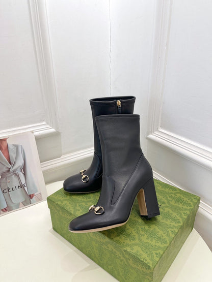 HORSEBIT ANKLE BOOTS 9.5CM IN BLACK SHEEPSKIN