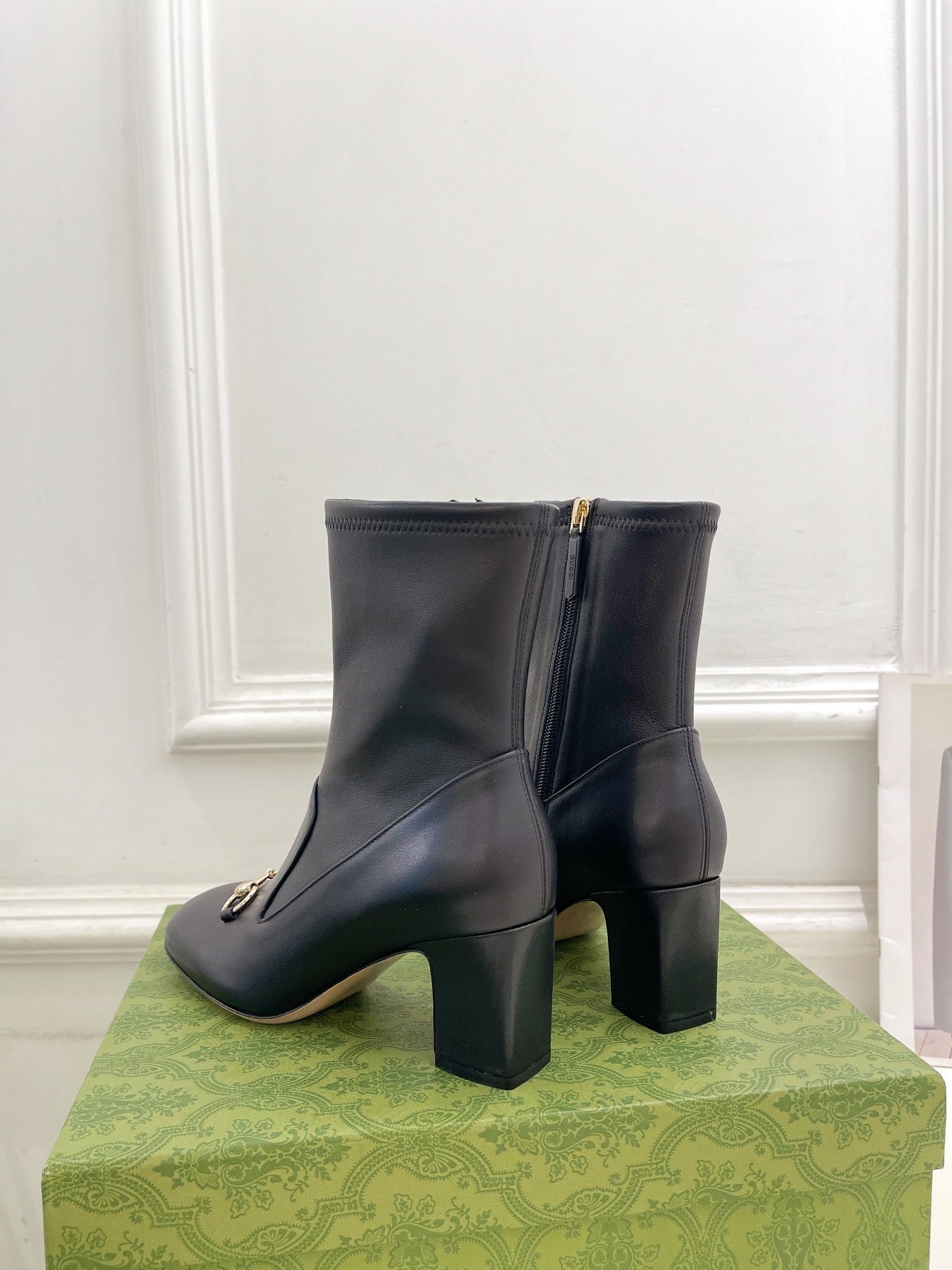 HORSEBIT ANKLE BOOTS 6.5CM IN BLACK SHEEPSKIN