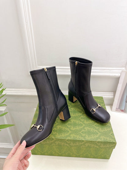 HORSEBIT ANKLE BOOTS 6.5CM IN BLACK SHEEPSKIN