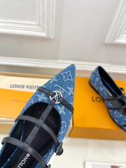 POINTED FLAT SHOES IN COBALT BLUE MONOGRAM DENIM