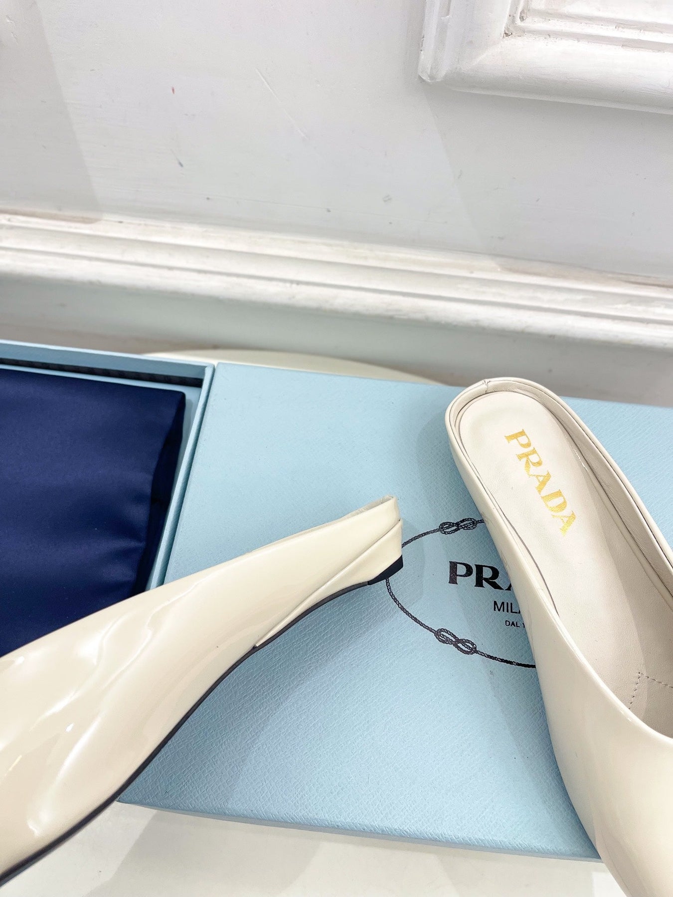 MULES SQUARE TOE IN WHITE SHINY CALFSKIN