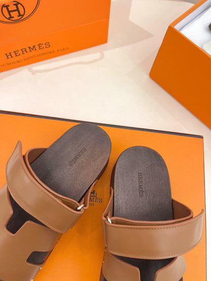 KOS CLOG IN BRONZE BROWN CALFSKIN