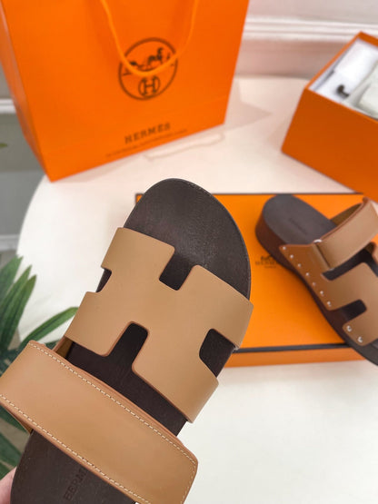 KOS CLOG IN PEANUT BROWN CALFSKIN