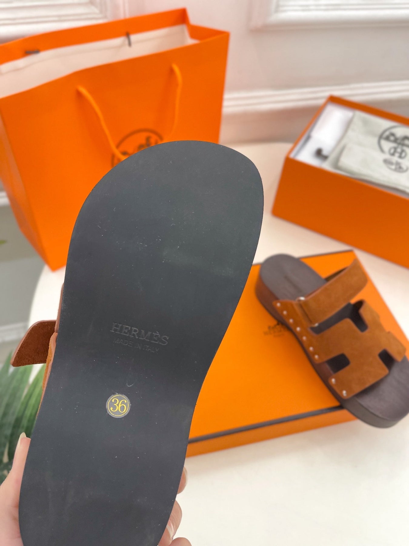 KOS CLOG IN BRONZE BROWN SUEDE