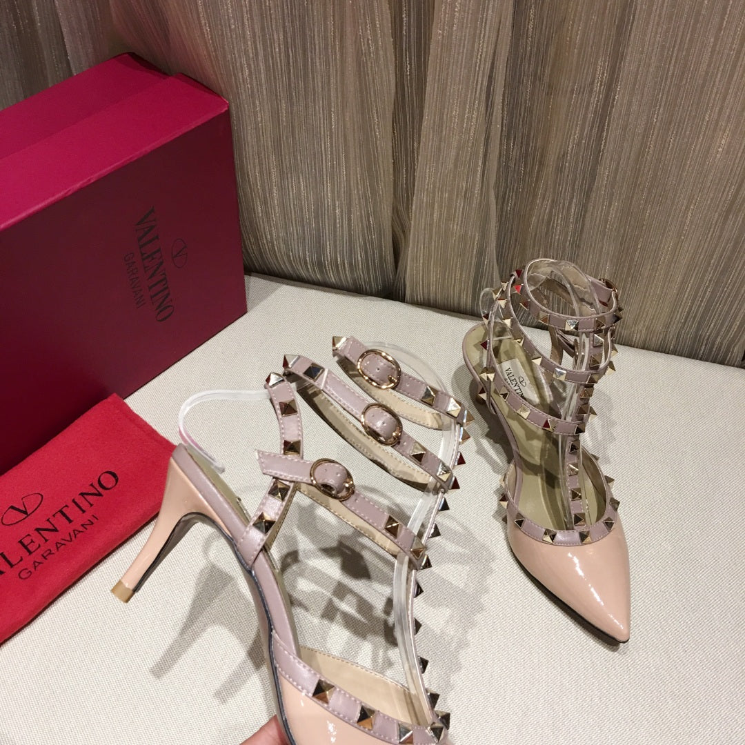 ROCKSTUD CAGED PUMP 65MM IN PEACHY MIX LIGHT PINK PATENT CALFSKIN