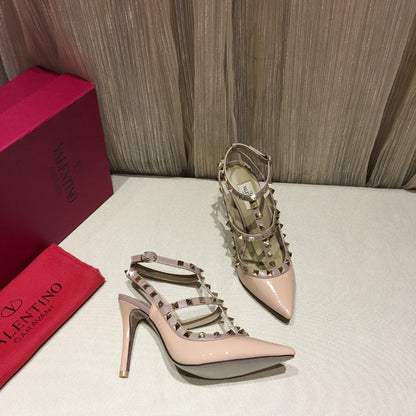 ROCKSTUD CAGED HIGH PUMP IN PEACHY MIX LIGHT PINK PATENT CALFSKIN 100 MM