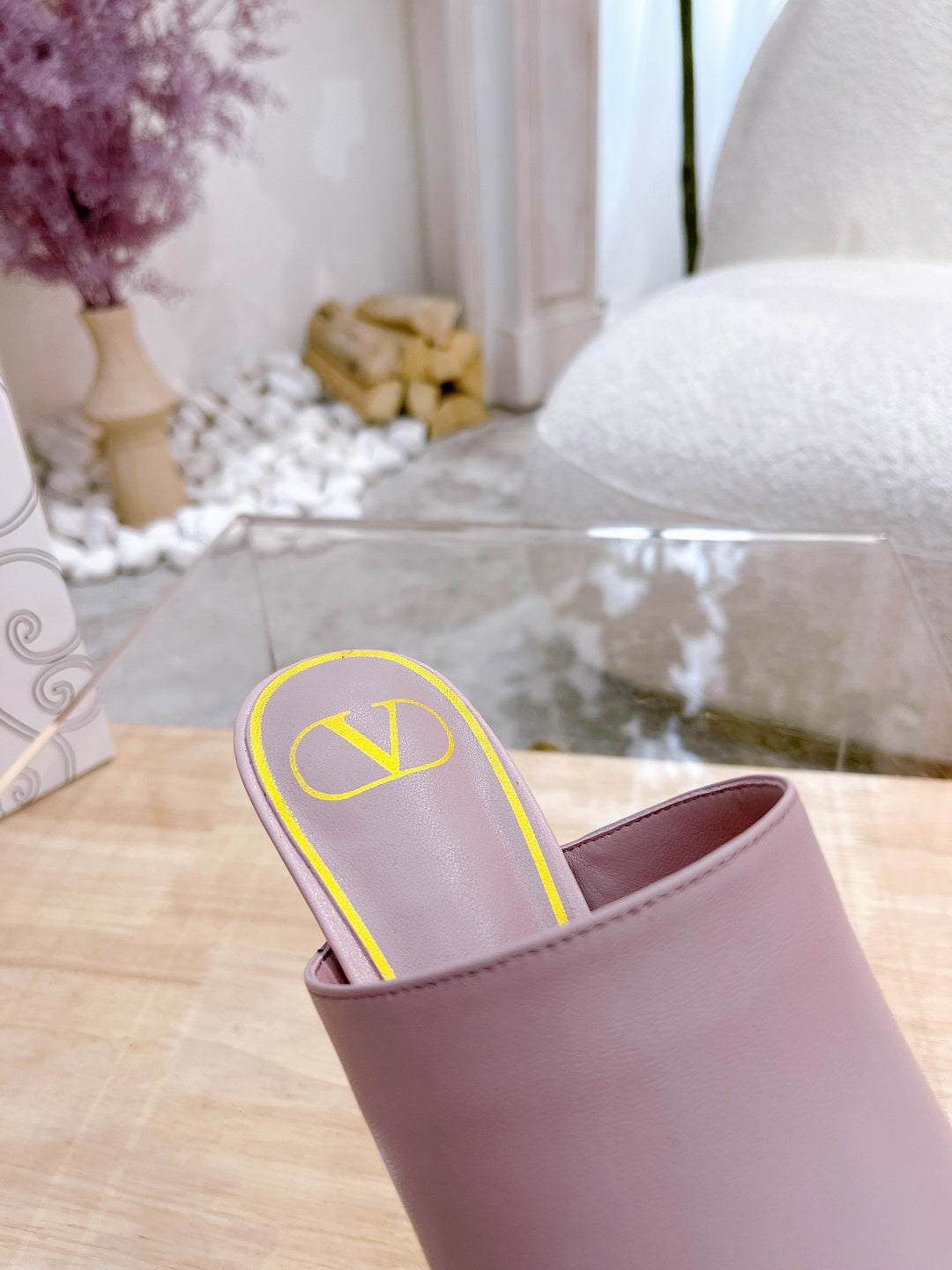 ROCKSTUD TOWER-HEEL MULES IN BABY PINK CALFSKIN 7 CM