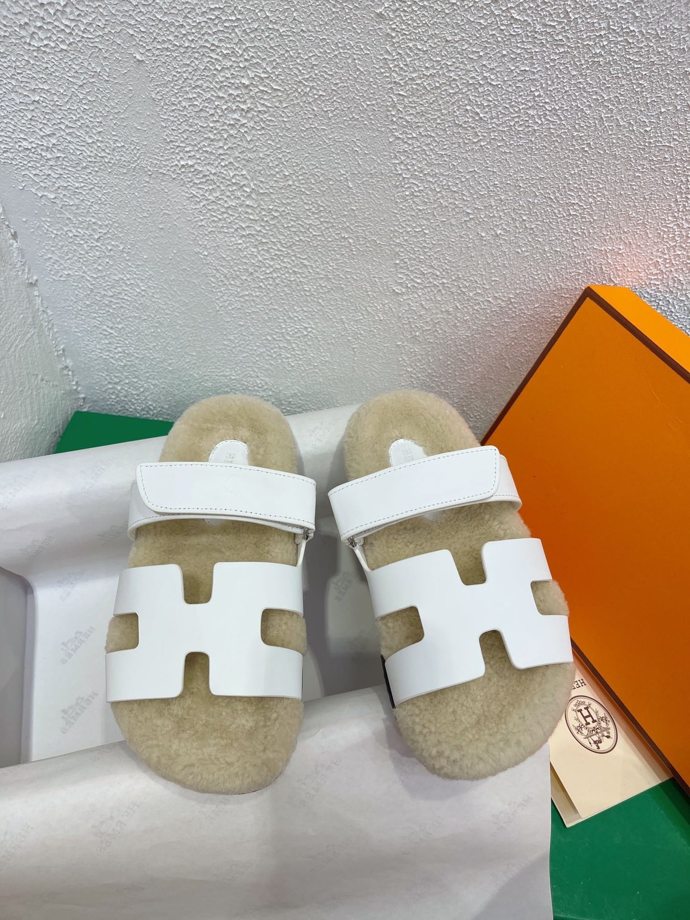 Chypre Sandal White shearling insole White goatskin lining